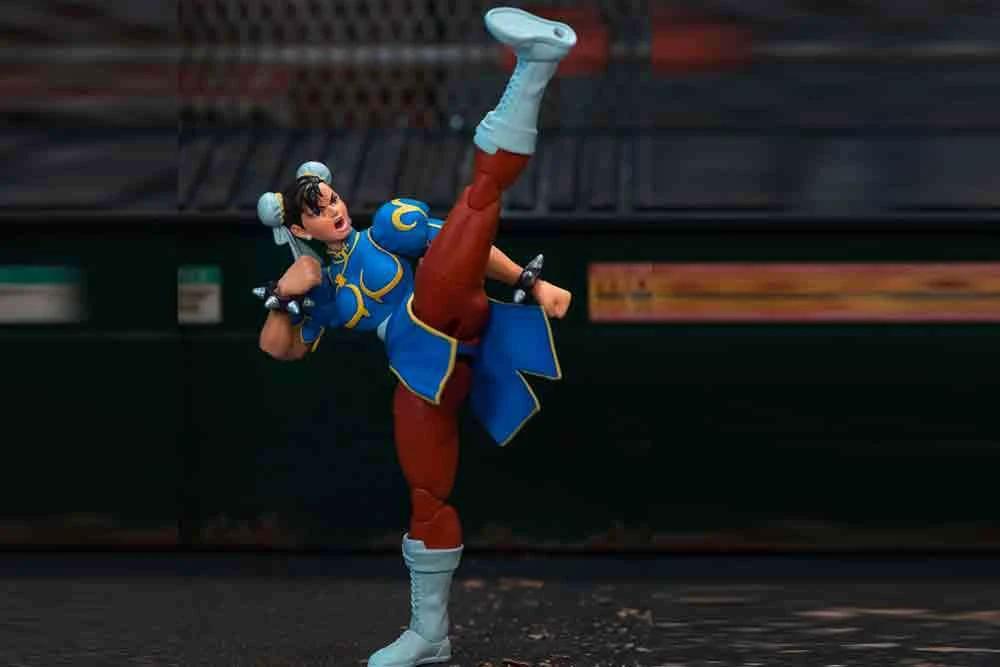 Street fighter 2: Chun-Li blue dress - deluxe action figure scale 1:12 by JADA TOYS