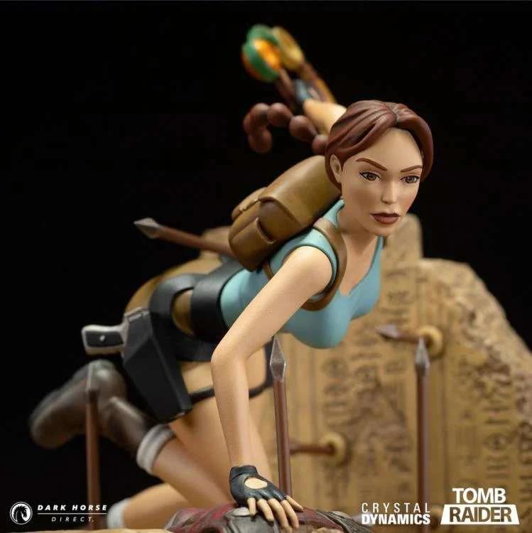 Tomb Rider Lara Croft Classic Era PVC Statue by DARK HORSE COMICS