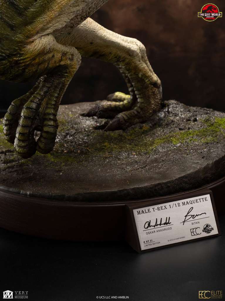 The lost world jurassic park tyrannosaur buck 1/12 scale maquette