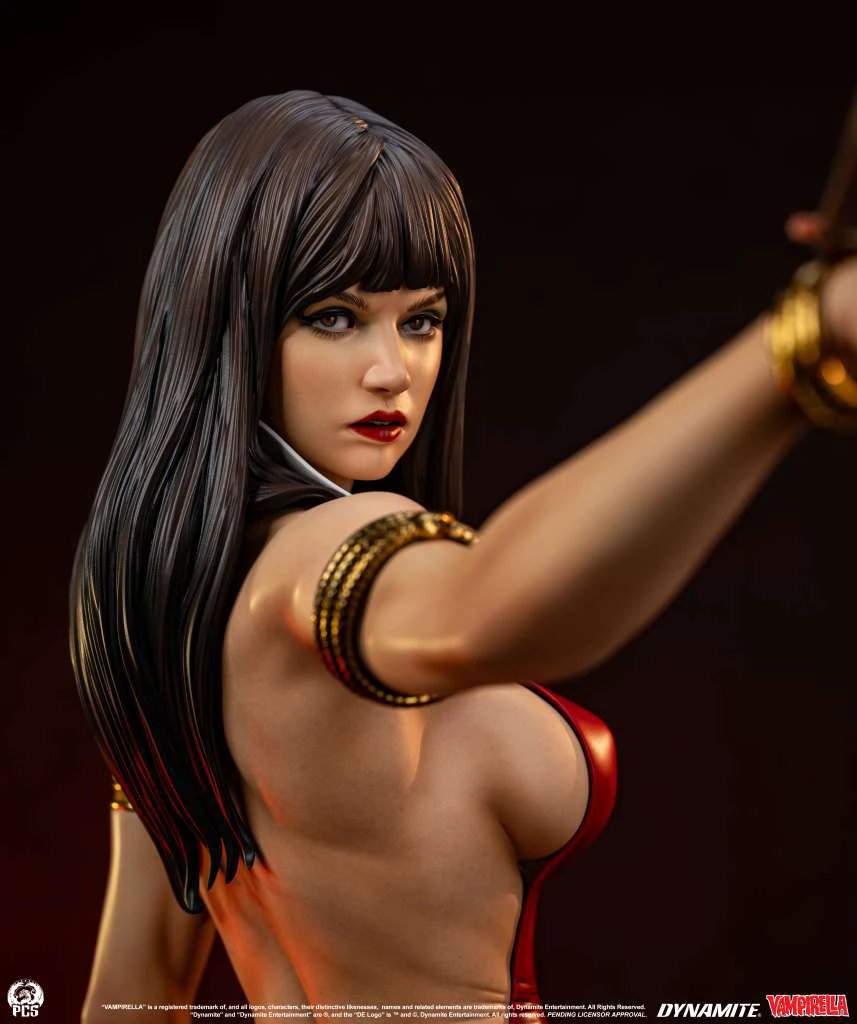 Vampirella 1/2 scale statue 112cm by PREMIUM COLLECTIBLES STUDIO