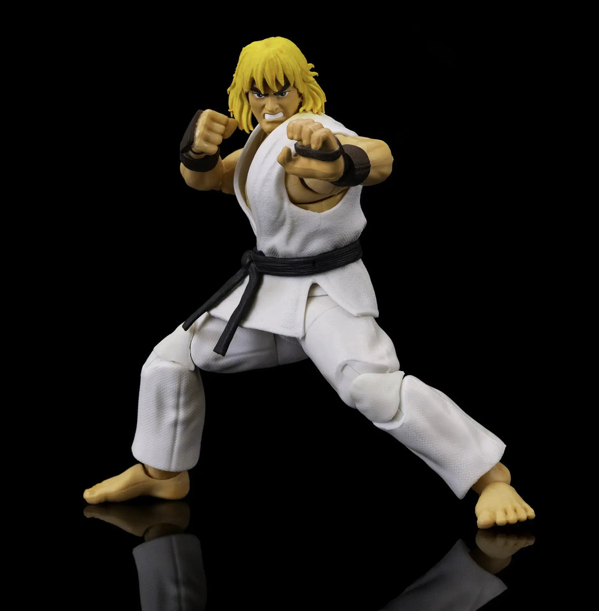 Figura de acción Ken Masters 1/12 de Ultra Street Fighter II, versión Player 2, traje blanco.