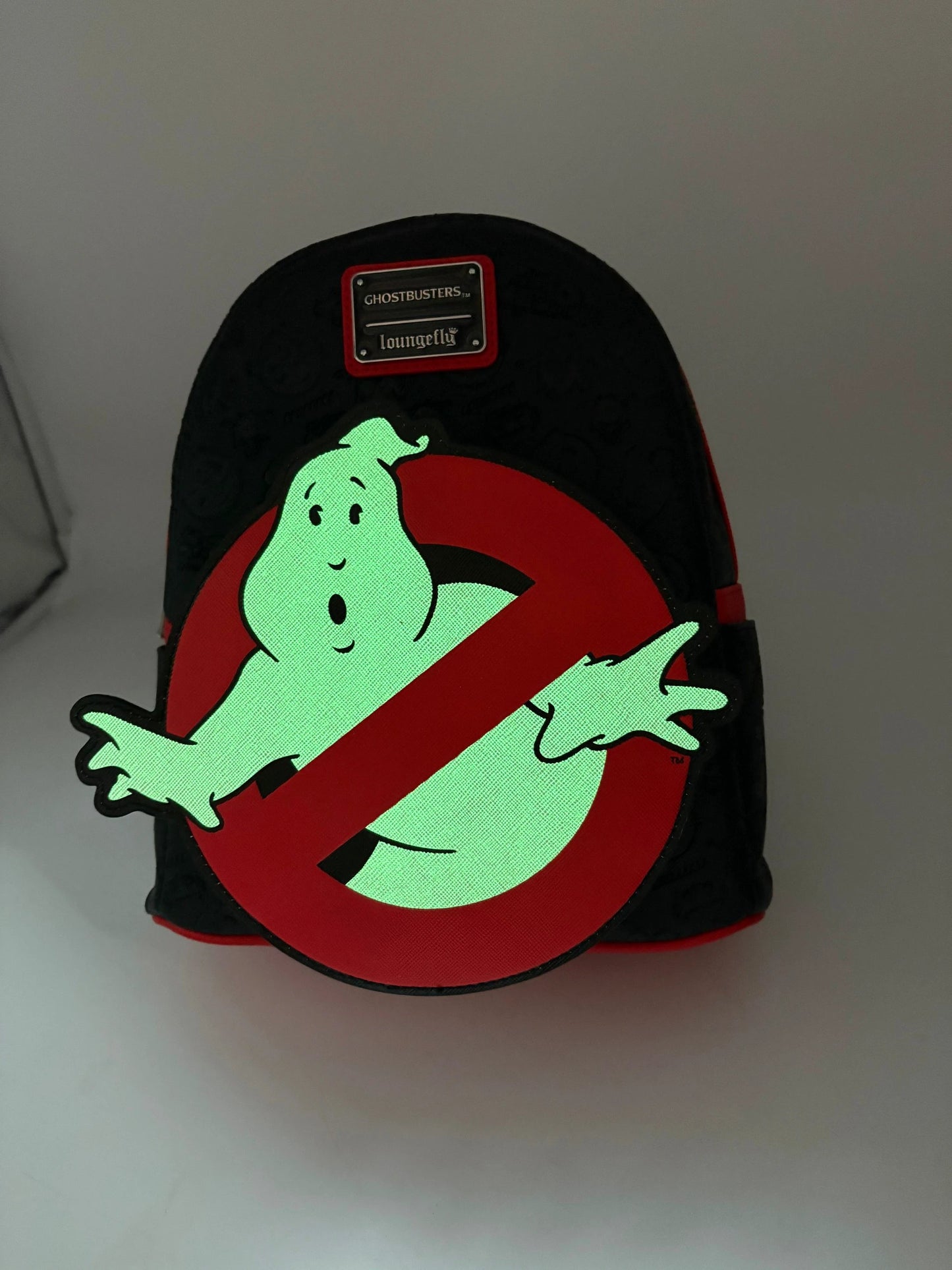 Los Cazafantasmas by Loungefly Mochila No Ghost Logo brilla en oscuridad by LOUNGEFLY