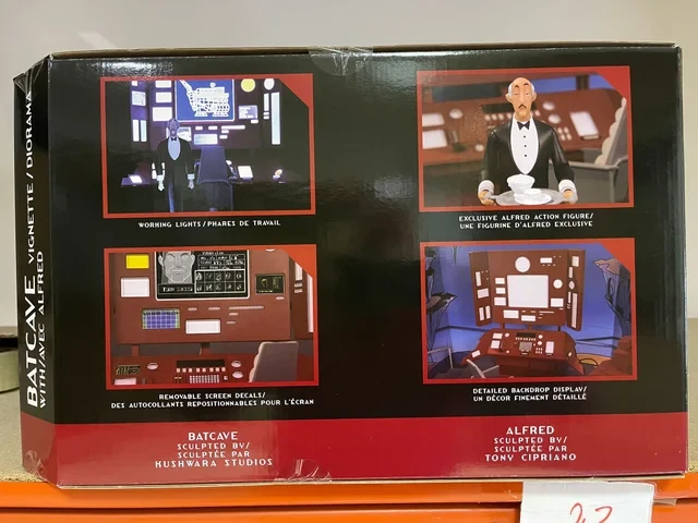 DC COLLECTIBLES: BATMAN THE ANIMATED SERIES-BATCAVE WITH ALFRED PLAYSET- "NUEVO" - Kimera y Foley Shop
