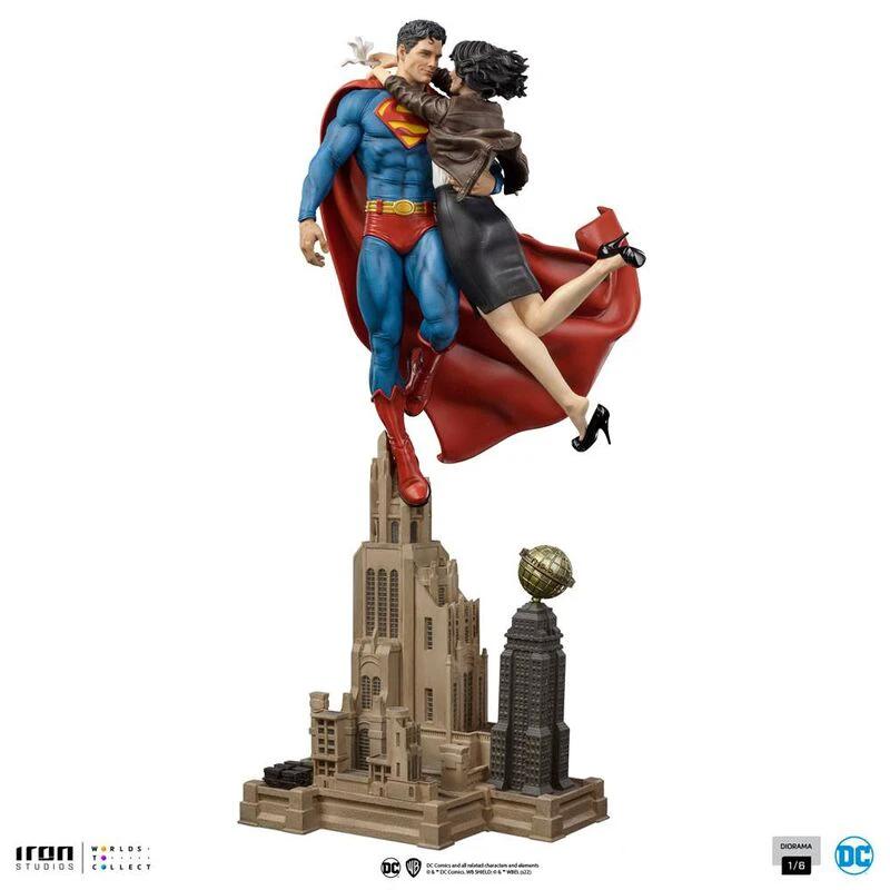 DC Comics Diorama 1/6 Superman & Lois 57 cm - Kimera y Foley Shop