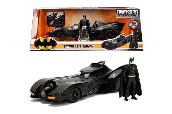 DC Comics: Batman 1989 – Set mit Batmobil und Batman im Maßstab 1:24