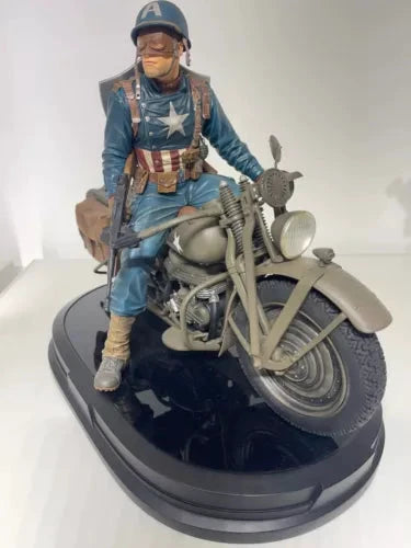 GENTLE GIANT CAPTAIN AMERICA ON MOTORCYCLE STATUE , 28CM by GENTLE GIANT