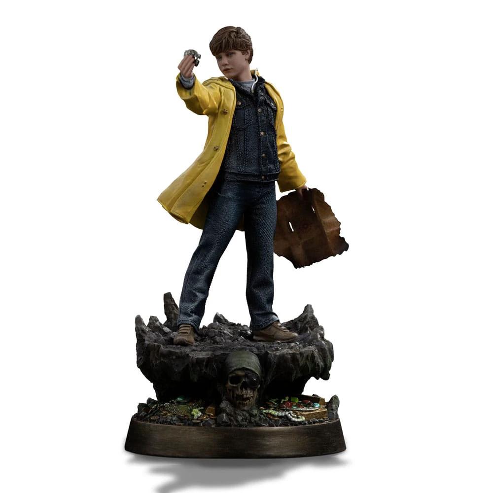 Los Goonies Estatua 1/10 Art Scale Mikey Walsh (40th anniversary) 21 cm by IRON STUDIOS