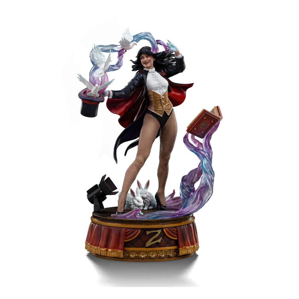 DC Comics Estatua 1/10 Art Scale Zatanna 27 cm by IRON STUDIOS