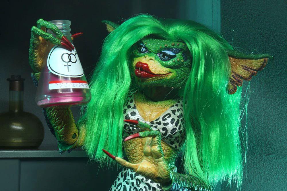 Gremlins 2 Ultimate Figura Greta 15 cm by NECA