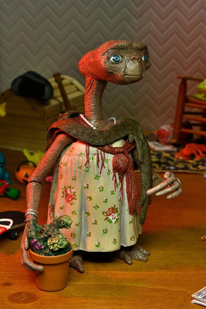 E.T. El Extraterrestre Figura Ultimate Dress-Up E.T. 11 cm by NECA