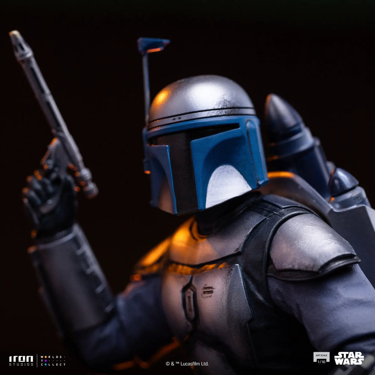 Statue Jango Fett from Star Wars by Iron Studios, 1/10 scale, close-up of blue armored helmet.