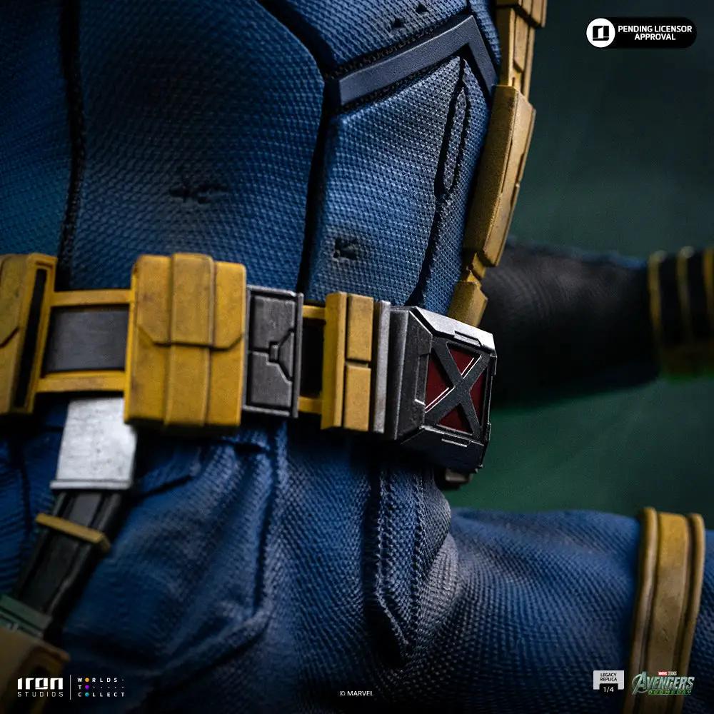 Statue Cyclops, regular edition by Iron Studios, blue suit with yellow belt and red X buckle.