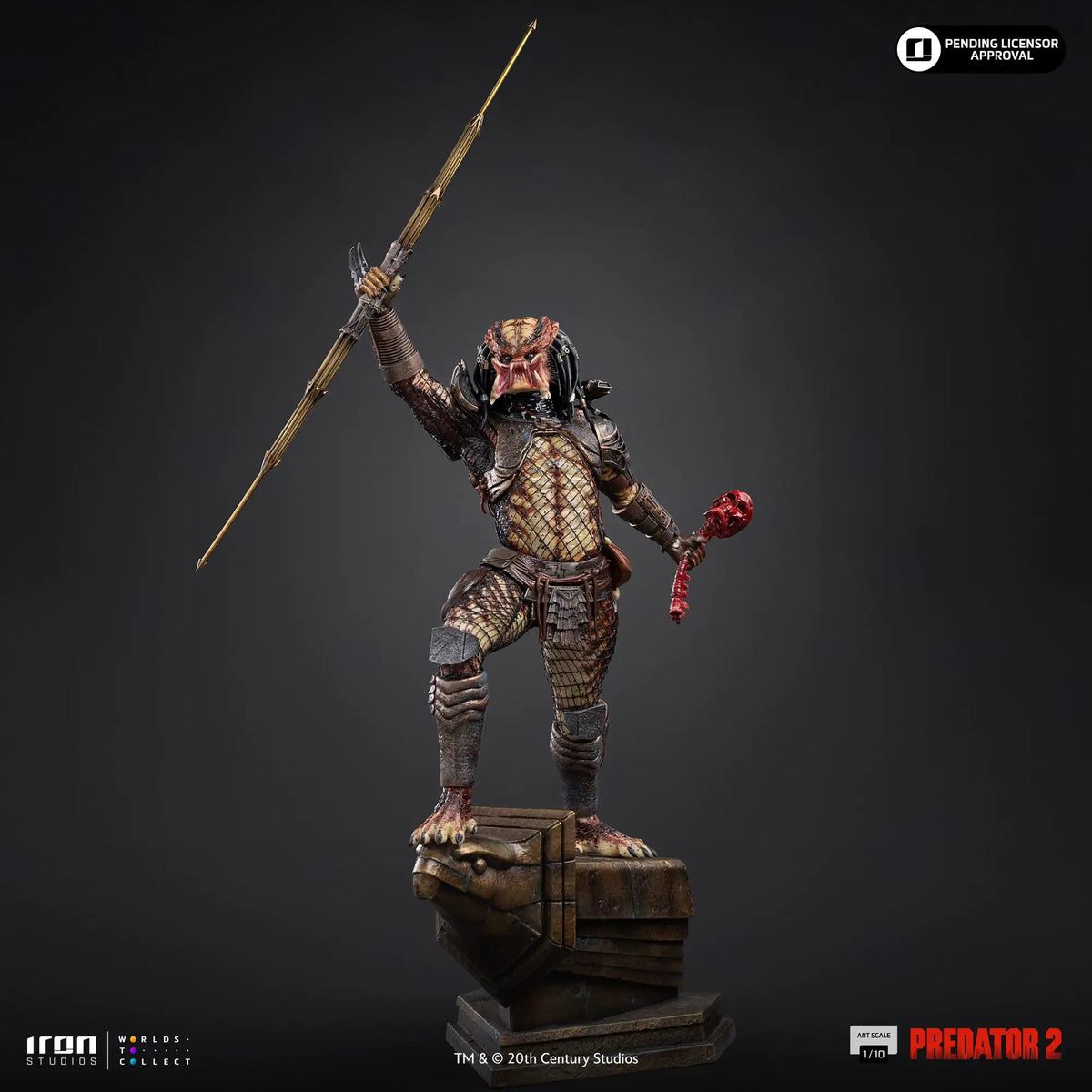 Predator City Hunter statue from Predator 2 by Iron Studios, 1/10 scale, holding a spear