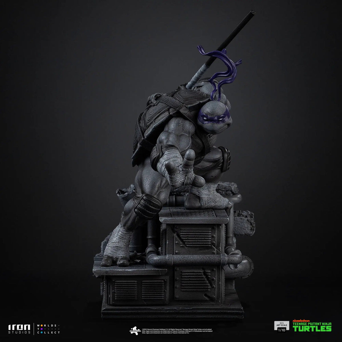 Donatello statue (Black and White variant) TMNT by Iron Studios, BDS Art Scale 1/10