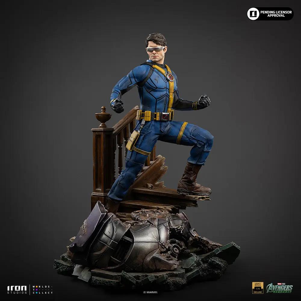 Statue Cyclops Deluxe ver. 1/4 scale by Iron Studios, blue suit with yellow harness standing on a ruined stair pedestal