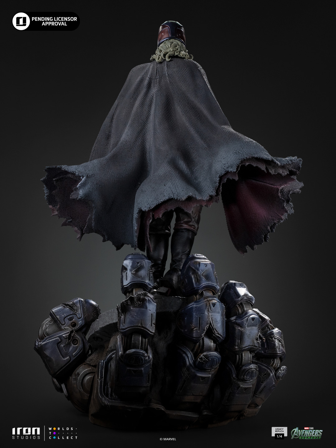 Statue Magneto from Avengers: Doomsday; 1/4 scale, dark cape, Iron Studios Legacy Replica.