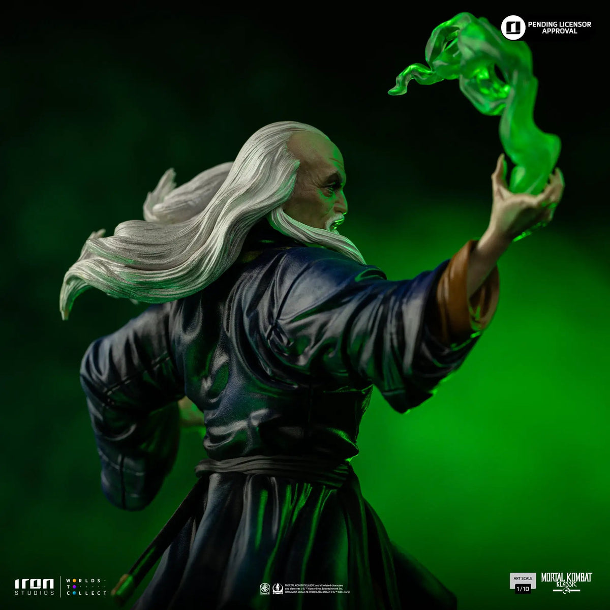 Statue Shang Tsung from Mortal Kombat by Iron Studios, 1/10 scale, with green energy effect.