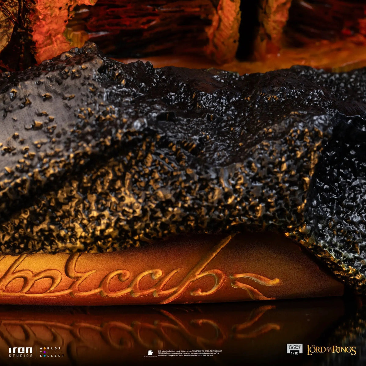Sauron Unleashed statue by Iron Studios, The Lord of the Rings, 1/10 scale, lava rock base