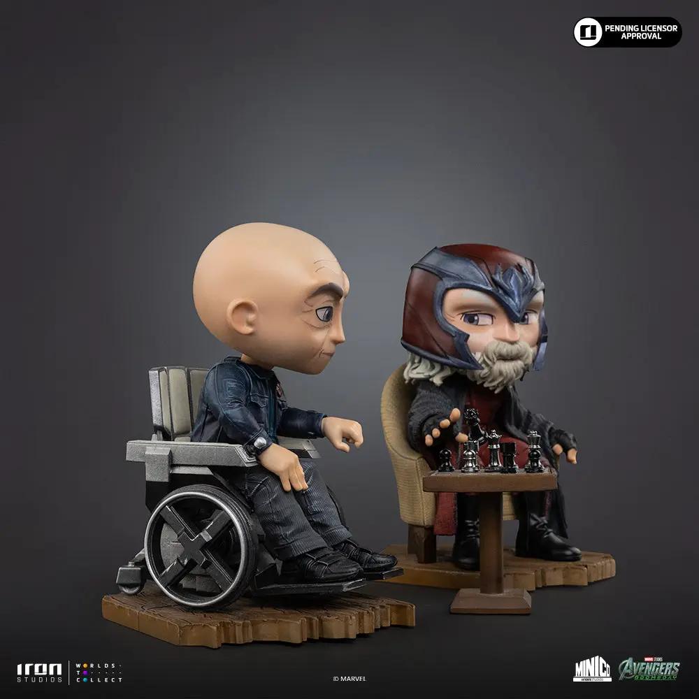 Statue set: Xavier in wheelchair and Magneto at chessboard, Iron Studios Minico, two chibi figures