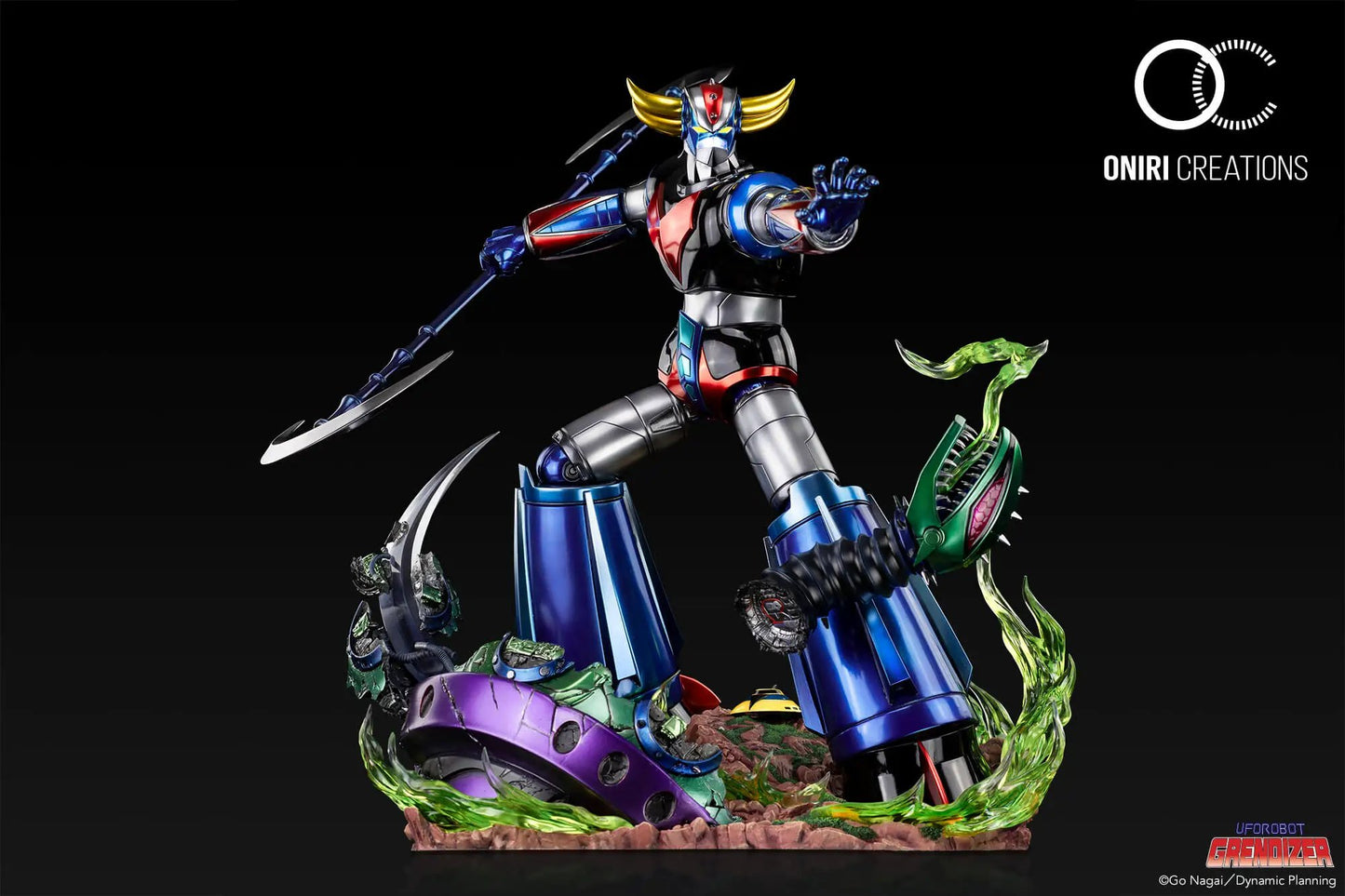 UFO Robot Grendizer Premium Statue by ONIRI CREATIONS; blue-silver-red action figure on rocky base.