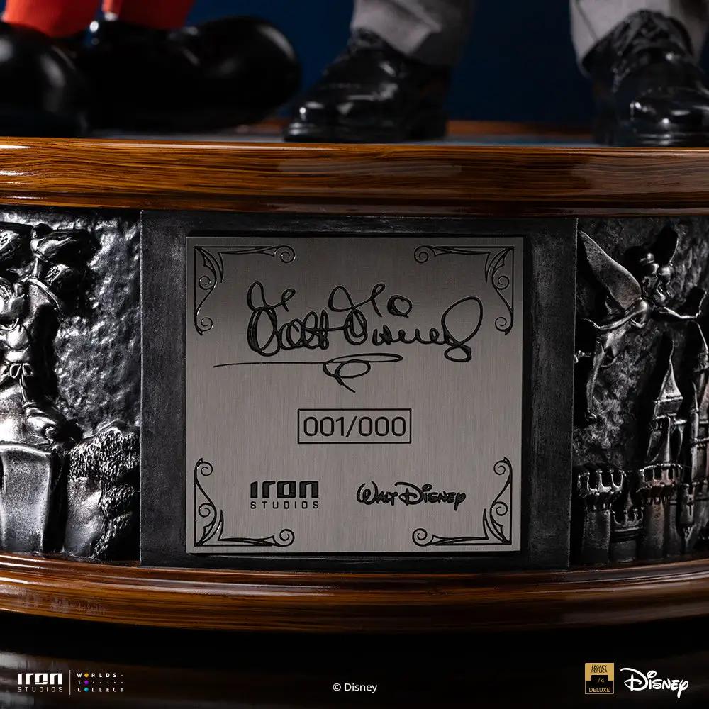 Statue of Walt Disney & Mickey Mouse, Disney Classics Legacy Replica 1/4 by Iron Studios, edition 001/000.