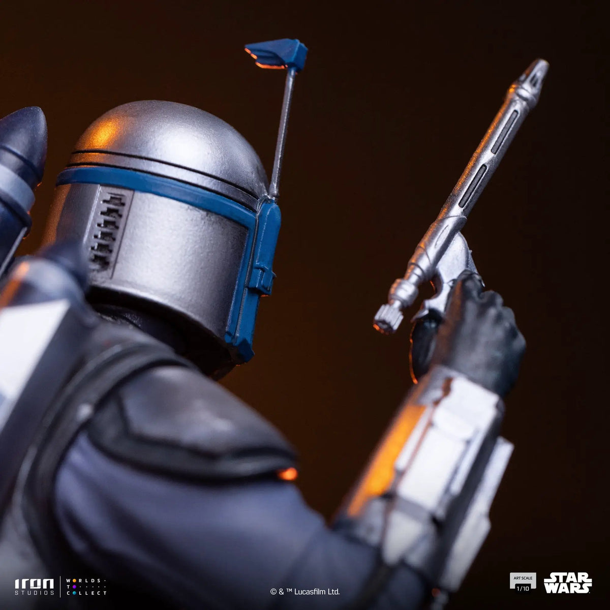 Statue of Jango Fett from Star Wars by Iron Studios, Art Scale 1/10; close-up of helmet with blue accents and blaster.