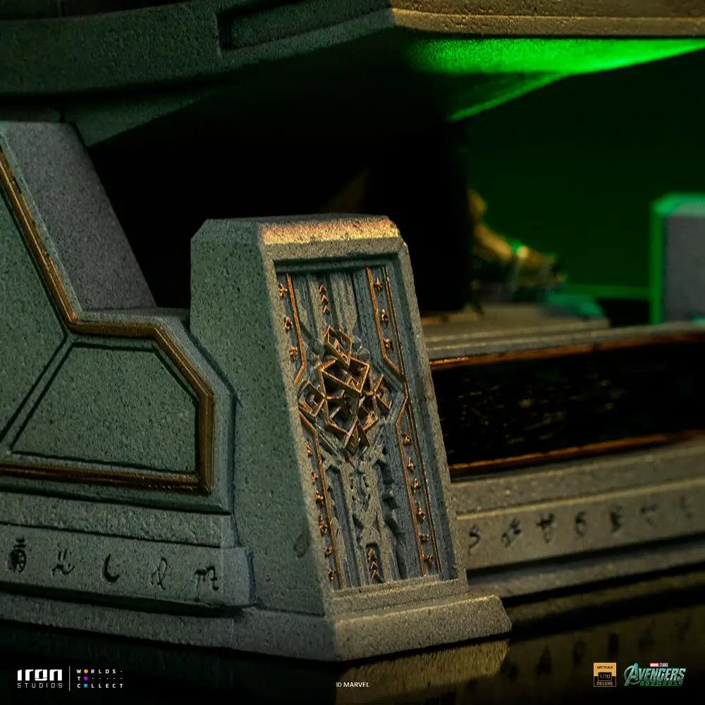 Statue Doctor Doom on throne from Avengers: Doomsday, gray stone base with copper accents, Iron Studios 1/10 scale
