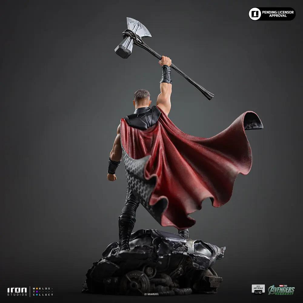 Statue Thor from Avengers: Doomsday, 1/10 scale, raised hammer, flowing red cape, Iron Studios