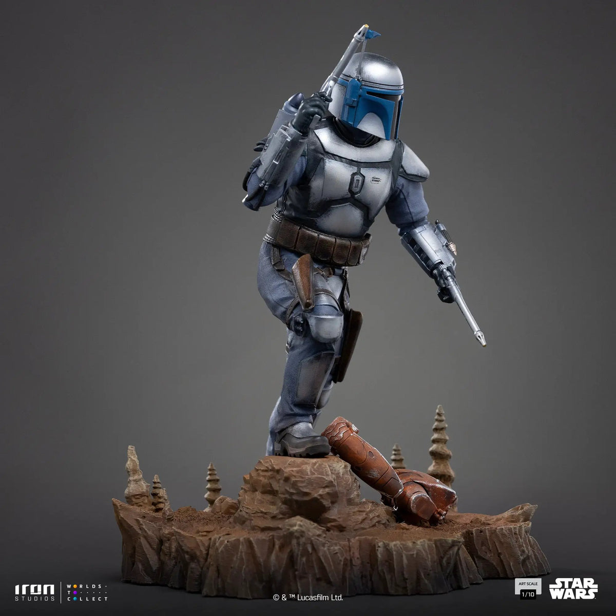 Statue of Jango Fett from Star Wars by Iron Studios, 1/10 Art Scale, silver-blue armor