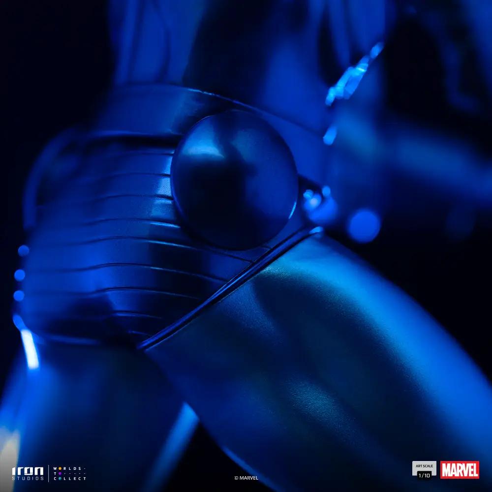Statue Iron Man Stealth 1/10 scale by Iron Studios, Marvel; blue-lit armored suit close-up