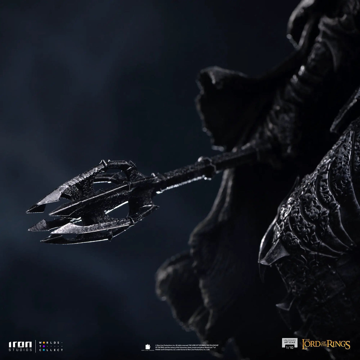 Statue Sauron Unleashed from The Lord of the Rings, Art Scale 1/10 by Iron Studios; dark metallic details.