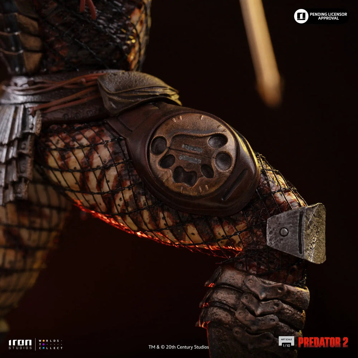 Statue Predator City Hunter from Predator 2 by Iron Studios, 1/10 scale.