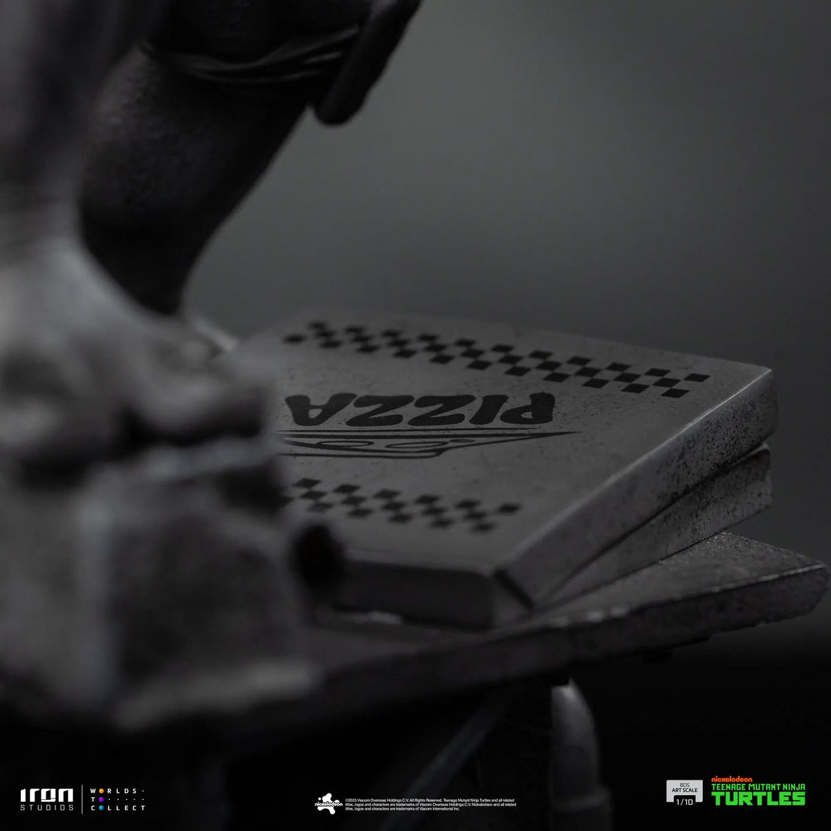 Statue Michelangelo Black and White Variant from Teenage Mutant Ninja Turtles, Iron Studios, 1/10 BDS Art Scale