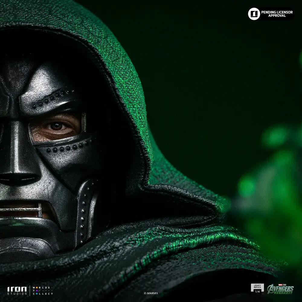 Statue of Doctor Doom by Iron Studios, Avengers: Doomsday Legacy Replica 1/4, green cloak with metallic armor close-up