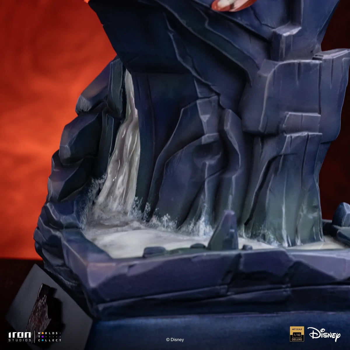 Statue Pocahontas Colors of the Wind 1/10 Deluxe by Iron Studios; dark blue rock-like base with Disney logo