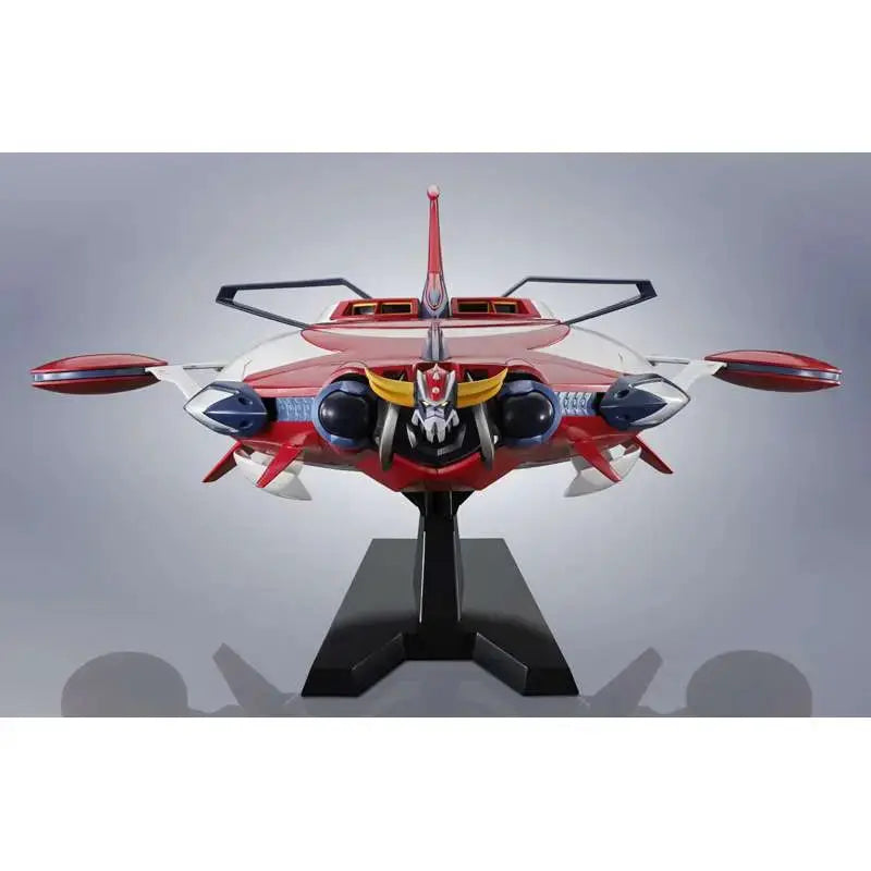 Set de figuras de acción Bandai Robot Spirits Grendizer U Spazer y Mazinger Z; rojas y blancas, soporte negro.