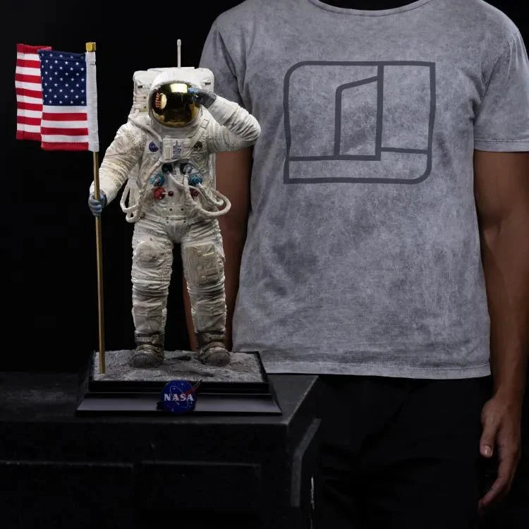 Apollo 11 astronaut statue by Iron Studios; NASA Legacy Replica, 1/4 scale with flag.