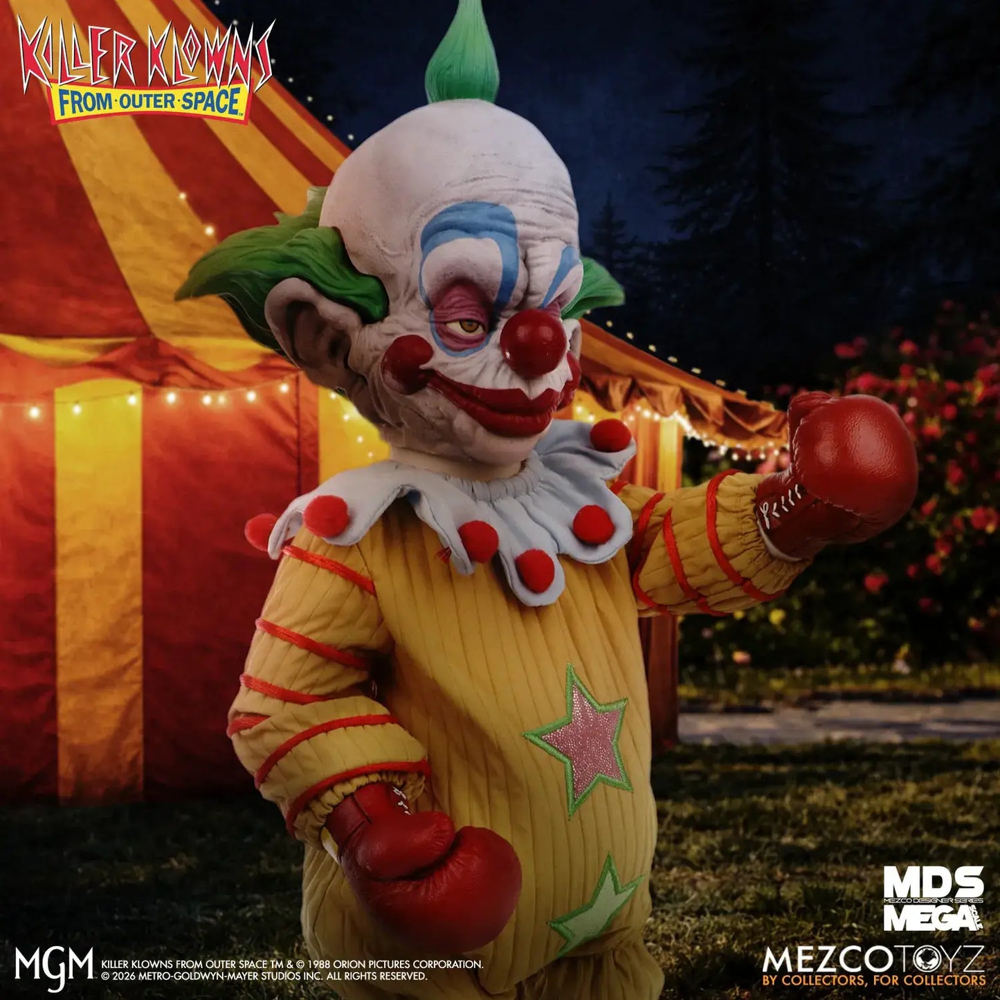 Killer Klowns From Outer Space Shorty MDs Mega Scale figure in yellow jumpsuit with red gloves by Mezco Toys
