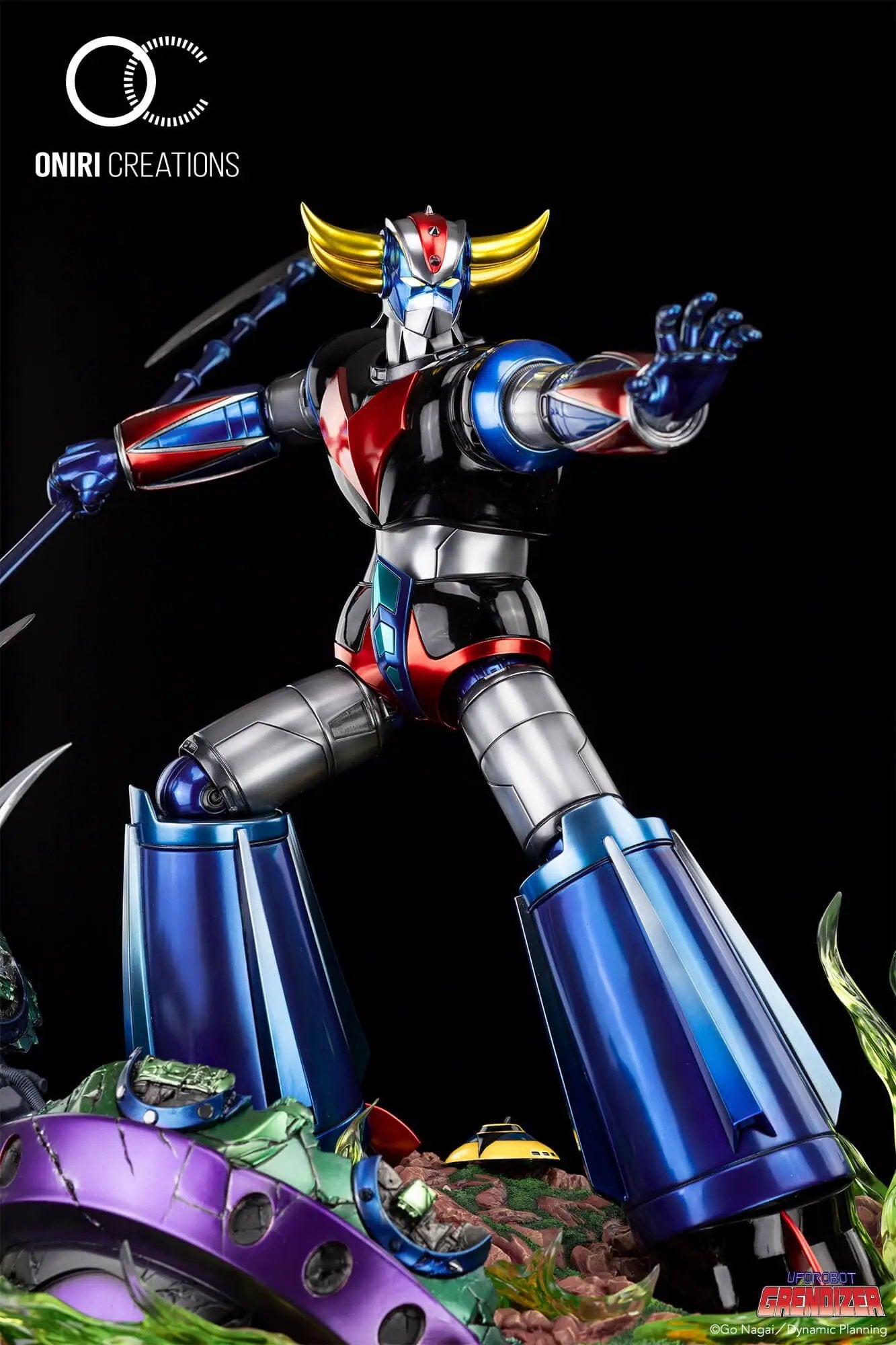 UFO Robot Grendizer Premium Statue by ONIRI CREATIONS; metallic blue-silver armor with gold horns