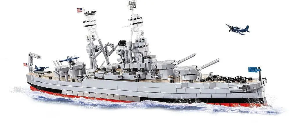 COBI Pennsylvania Class Battleship 2in1 Executive Edition model, gray with red hull, 1/300 scale, 2088 pieces