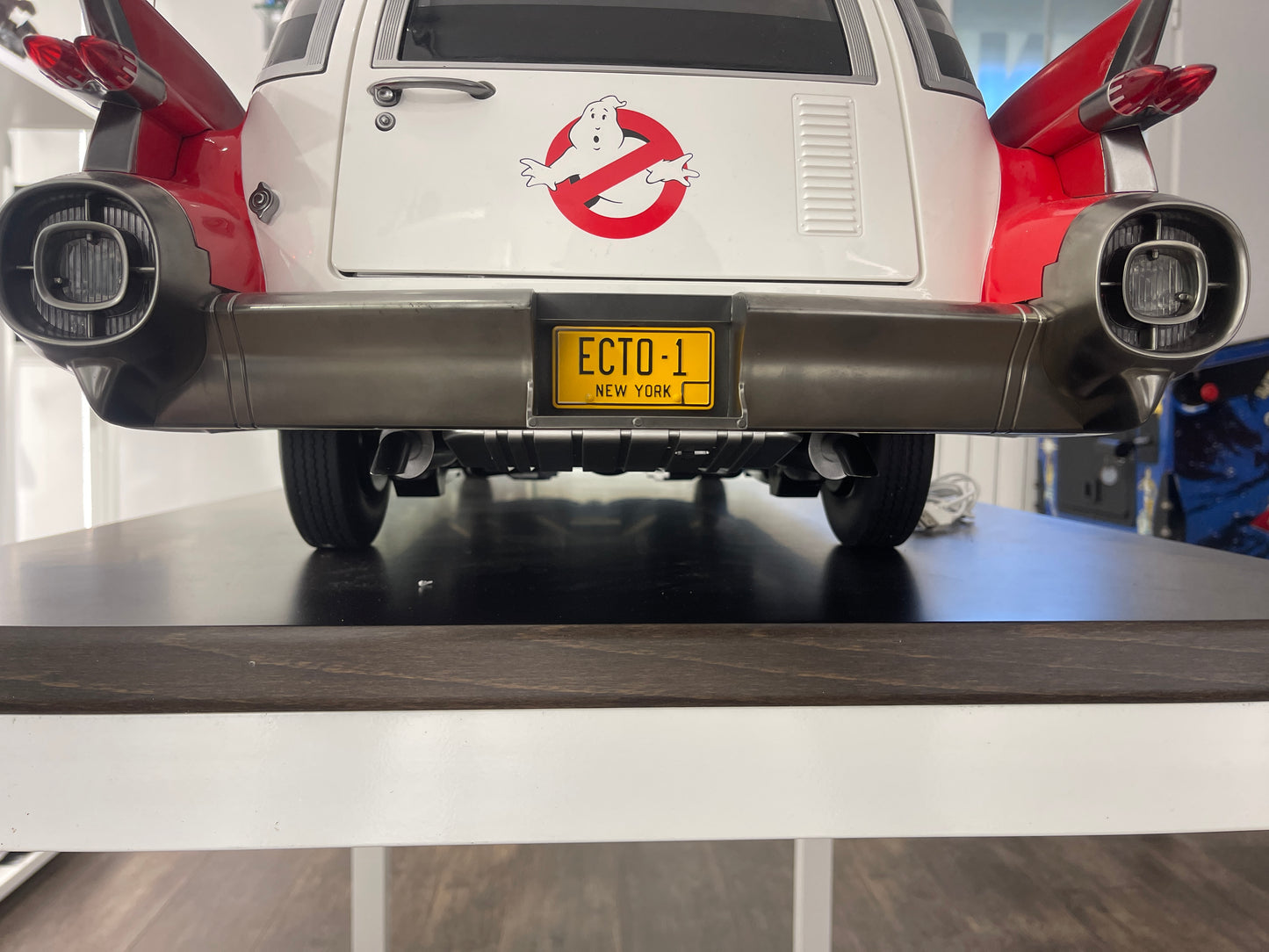 Blitzway, Ghostbusters 1984 ECTO-1 - "Like New". Measures 115 cm