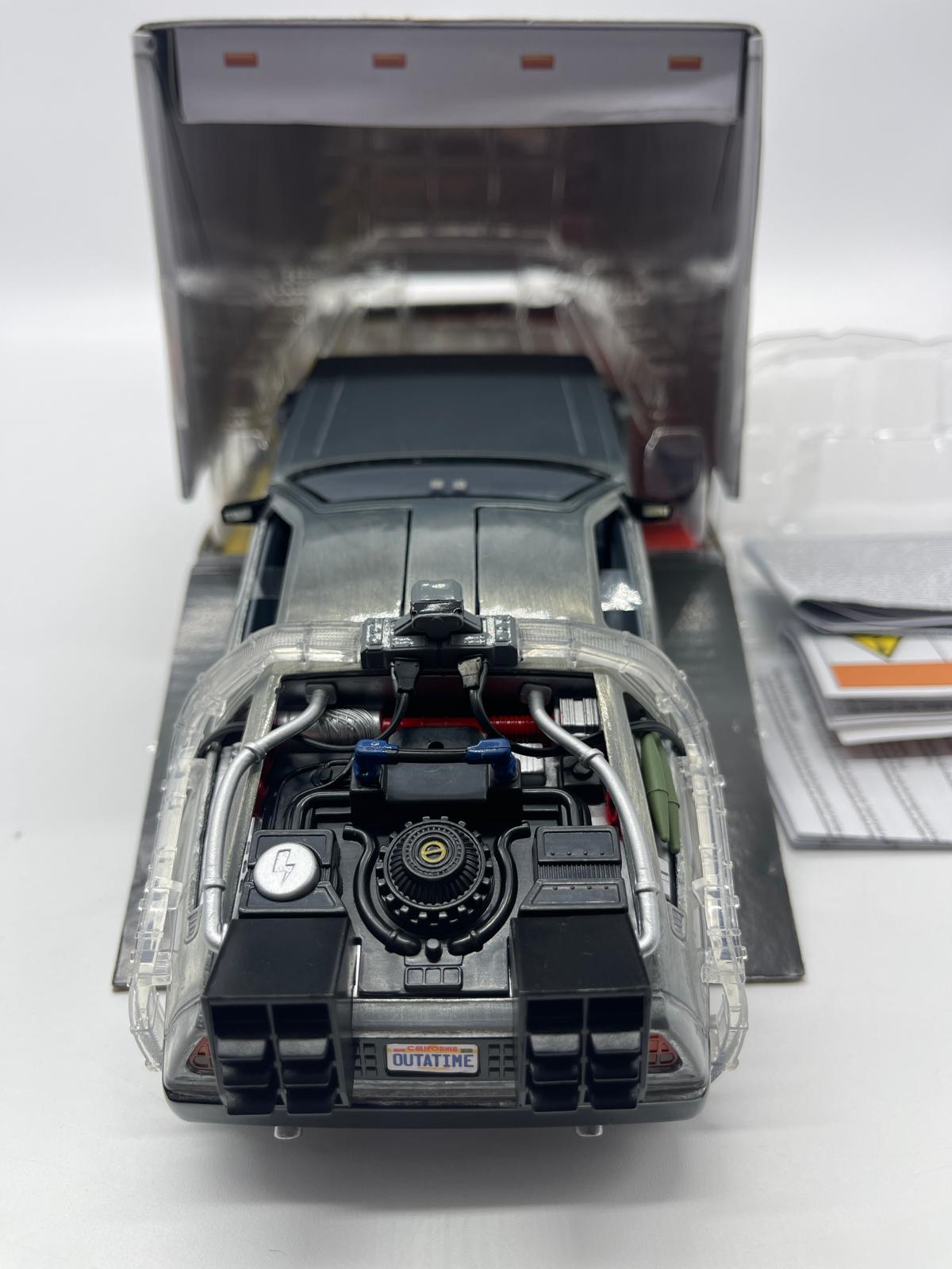 Delorean 40 aniversario 1/24 Back To The Future Hollywood Rides