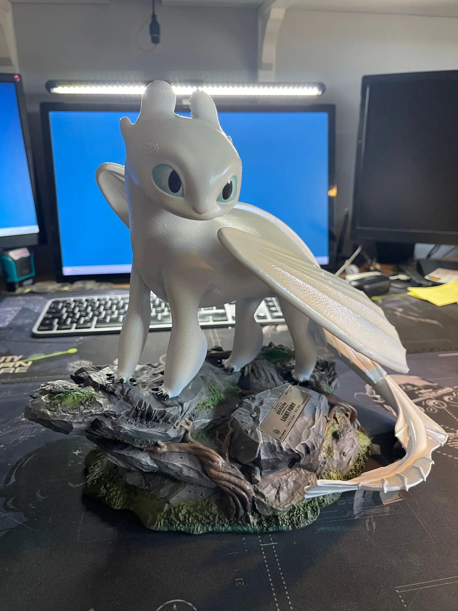 Light Fury Master Craft figurine by BEAST KINGDOM from How to Train Your Dragon 3 on rocky diorama