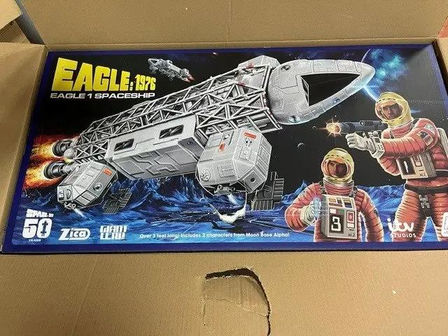 Space 1999 Eagle 1976 retro Mattel edition playset, 92cm, by ZICA TOYS, box art shows two orange-suited astronauts.