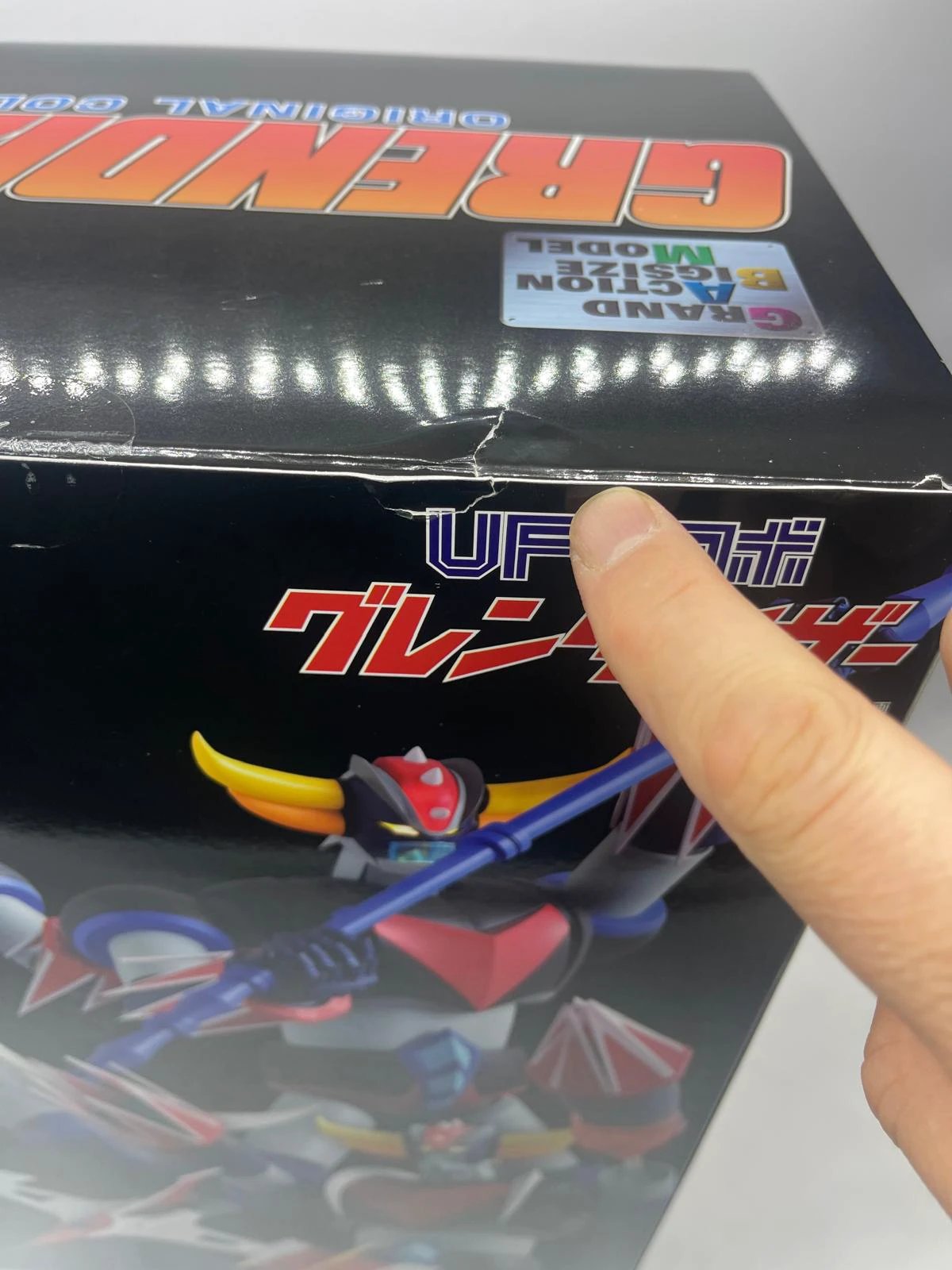Grendizer action figure; 50 cm diecast grand action model in original color by Kimera y Foley Shop