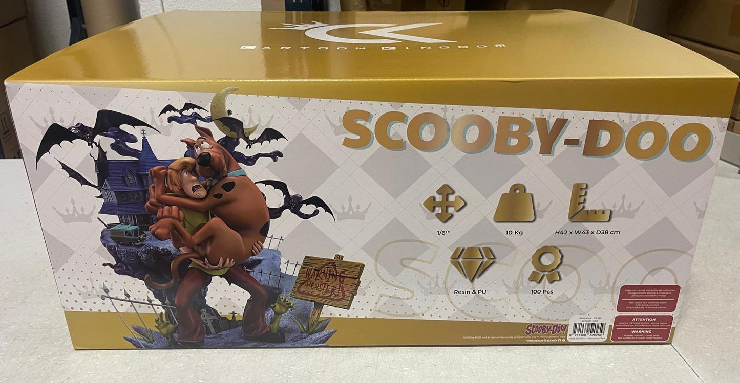 Cartoon Kingdom Shaggy and Scooby-Doo 1/6 scale 42cm