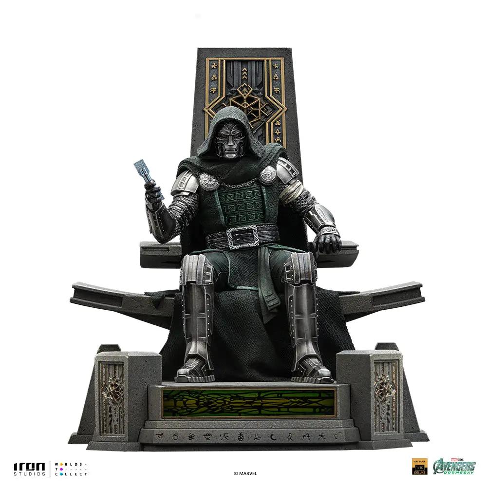 Statue of Doctor Doom on throne in green and silver armor, Avengers: Doomsday, Iron Studios Art Scale 1/10