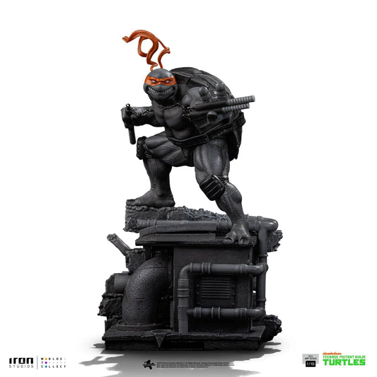 Michelangelo TMNT statue, black-and-white variant with orange mask, BDS Art Scale 1/10 by Iron Studios