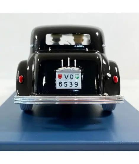 MOULINSART Tintin coche a escala 1/24, negro con parachoques cromados, vista trasera.