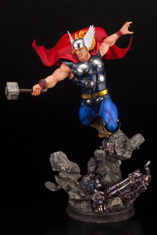 Marvel Avengers Fine Art Estatua 1/6 Thor 44 cm